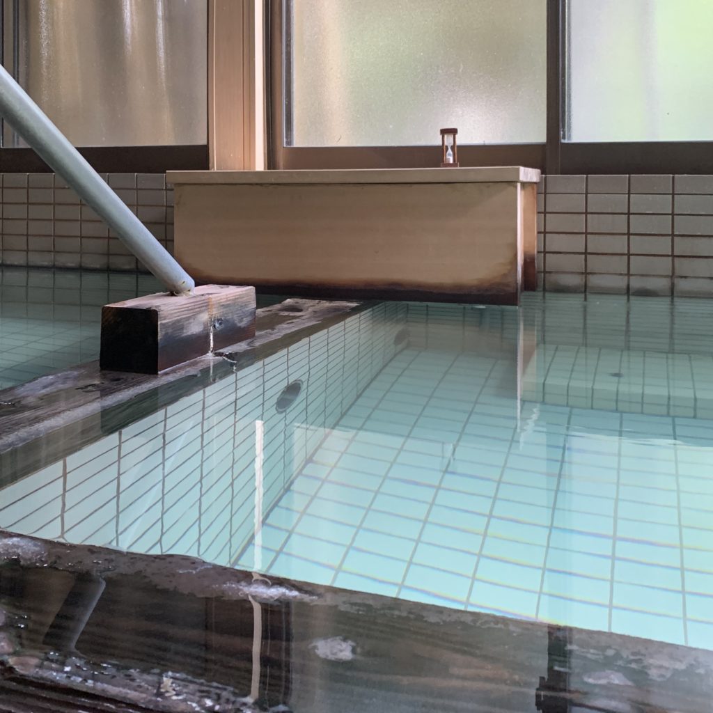 桐島屋旅館の浴場